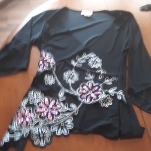 Floral design black 3/4 shirt